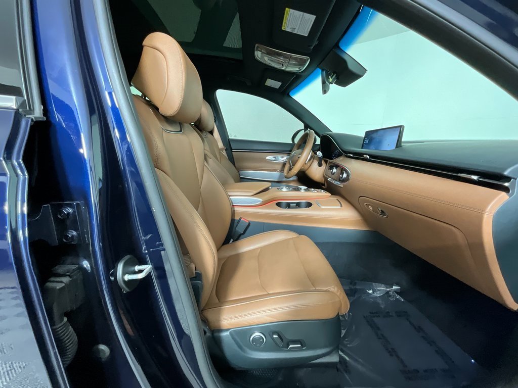 Used 2023 Genesis GV70 2.5T w/ Advanced Package image 21