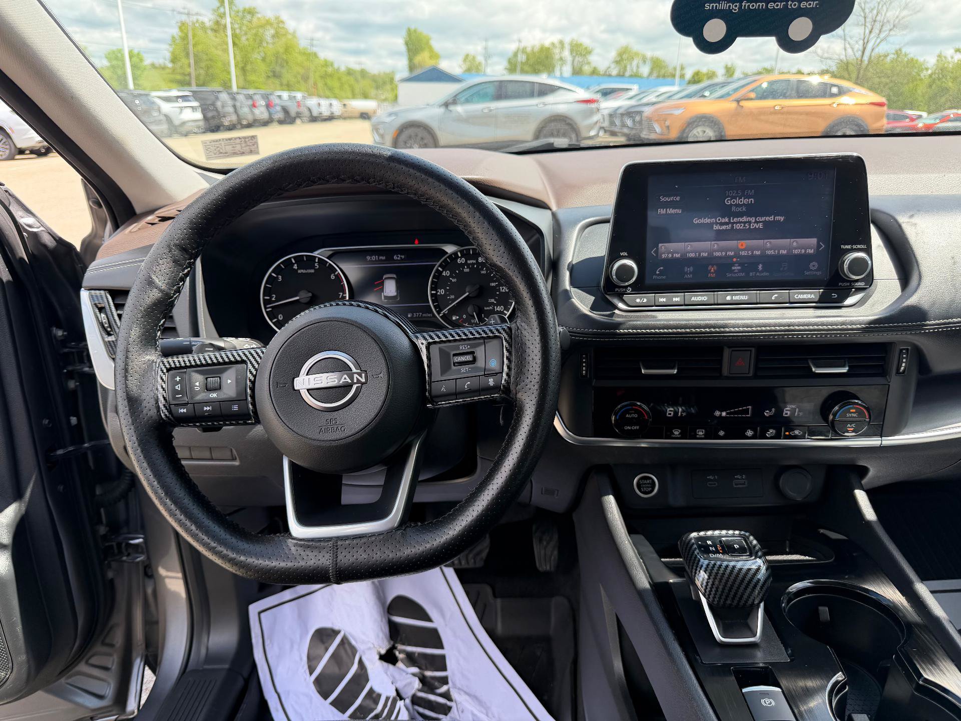 Used 2023 Nissan Rogue SV AWD/4WD image 19