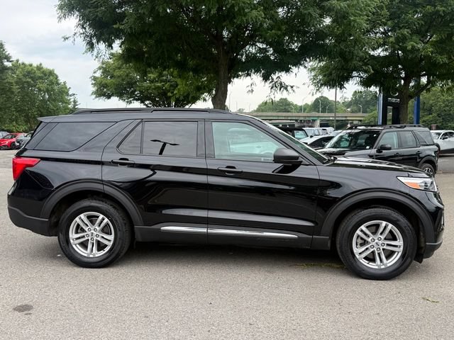 Used 2023 Ford Explorer XLT w/ Class IV Trailer Tow Package AWD/4WD image 11