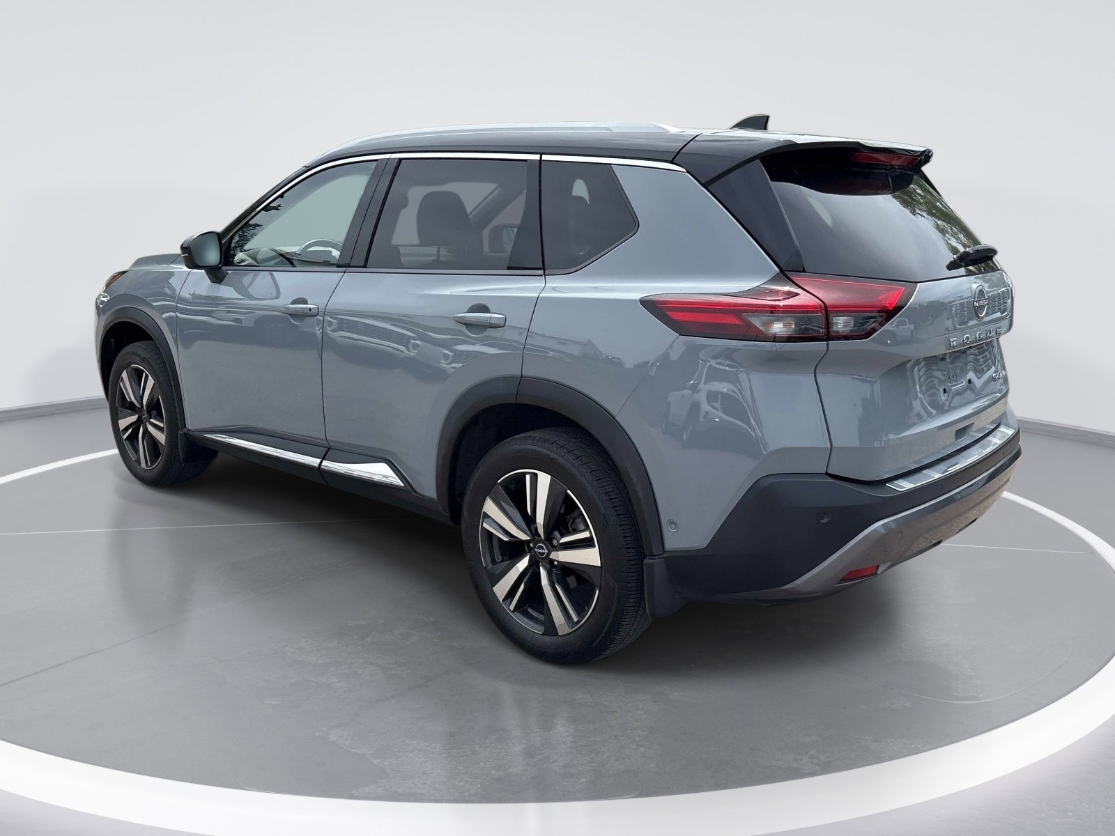 Used 2023 Nissan Rogue SL w/ SL Premium Package AWD/4WD image 6