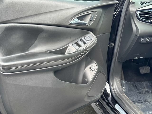 Used 2023 Buick Encore GX Select w/ Sport Touring Package FWD image 15