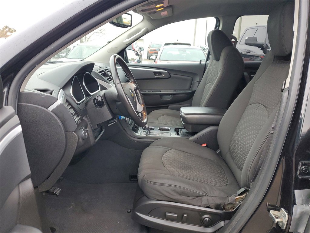 Used 2011 Chevrolet Traverse LT w/ Personal Connectivity Package image 9