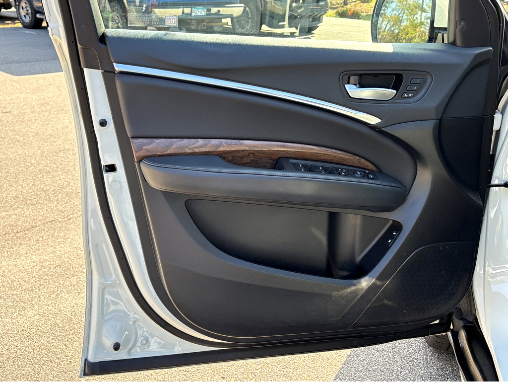 Used 2018 Acura MDX SH-AWD w/ Advance Package image 27