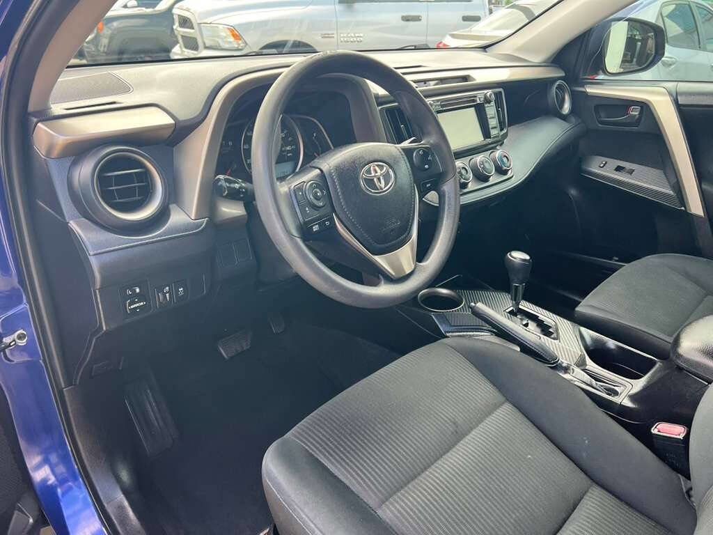 Used 2015 Toyota RAV4 LE FWD image 9