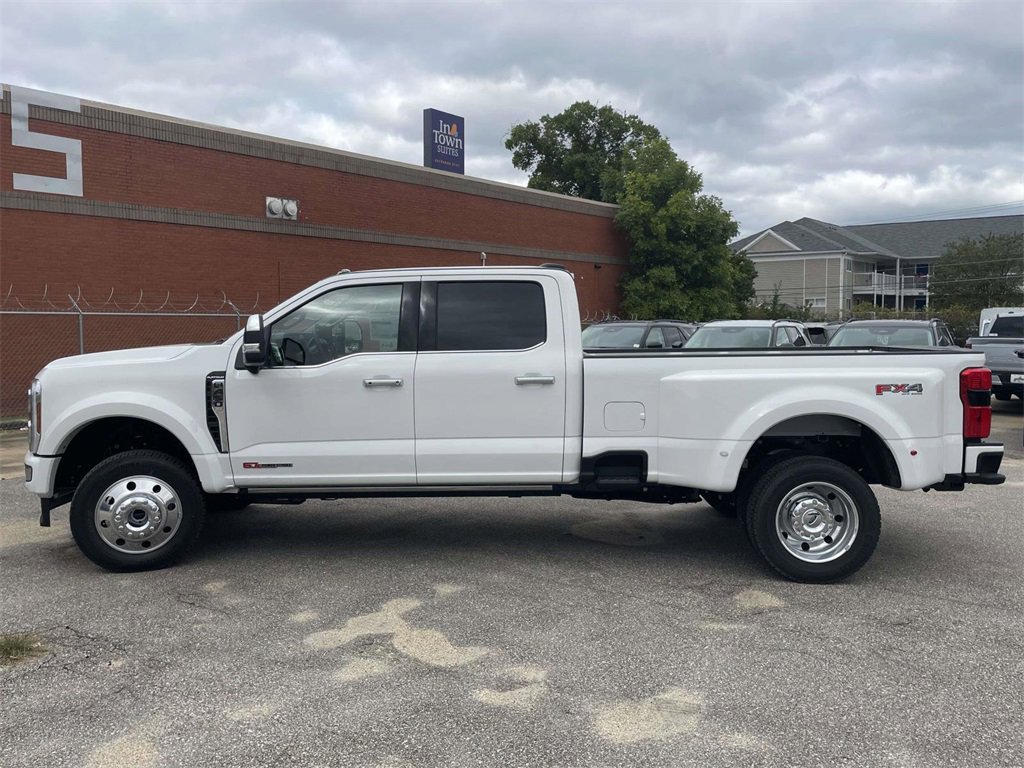 New 2026 Ford F450 Platinum w/ Platinum Plus Package image 6