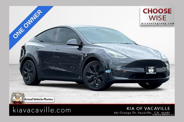 Used 2025 Tesla Model Y Long Range image 1