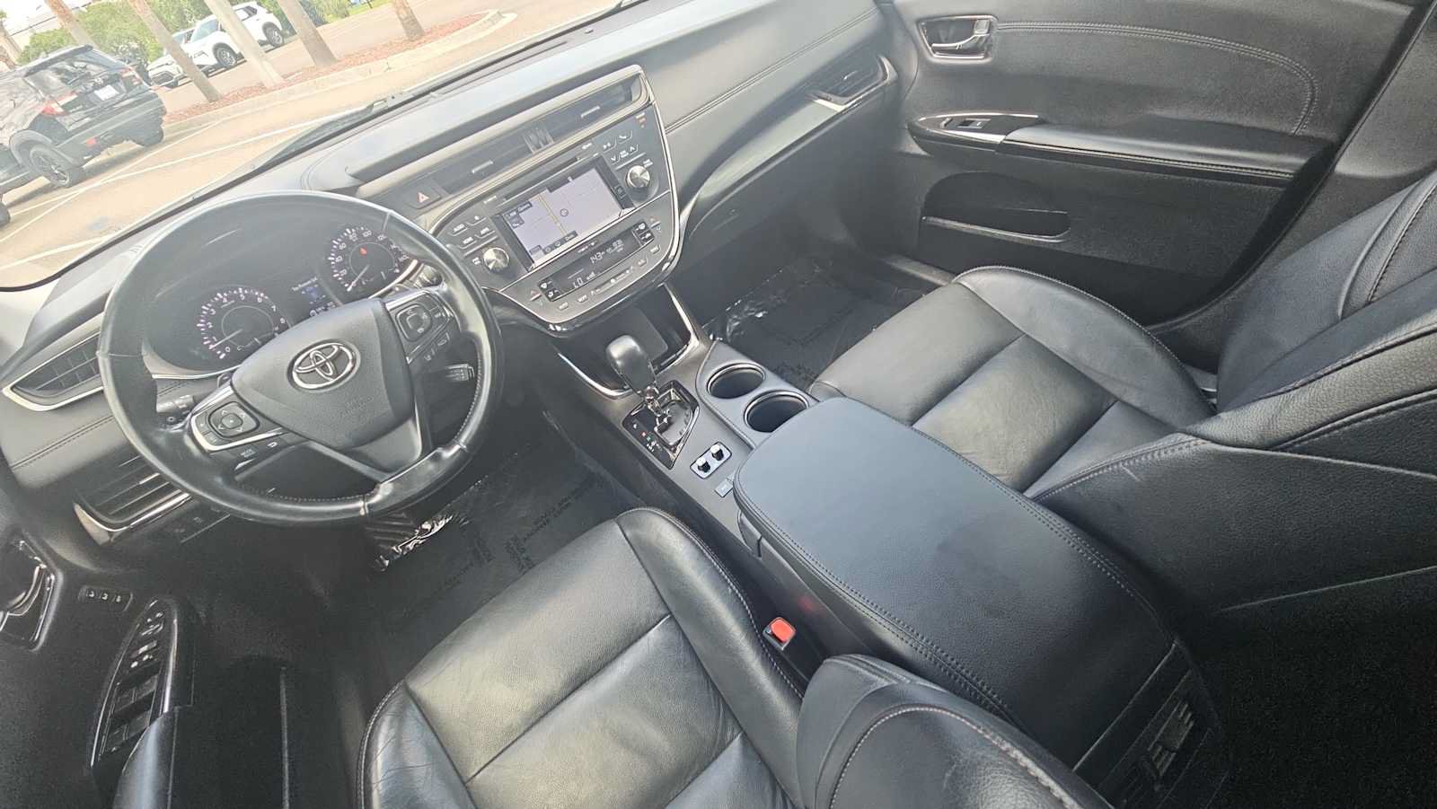 Used 2017 Toyota Avalon Touring FWD image 23
