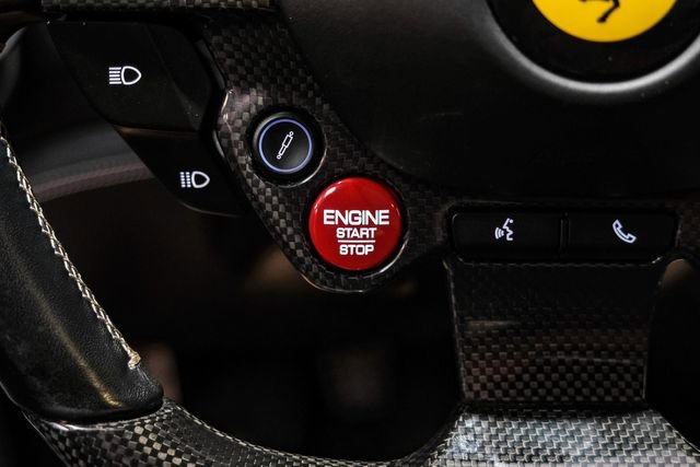 Used 2019 Ferrari Portofino image 27