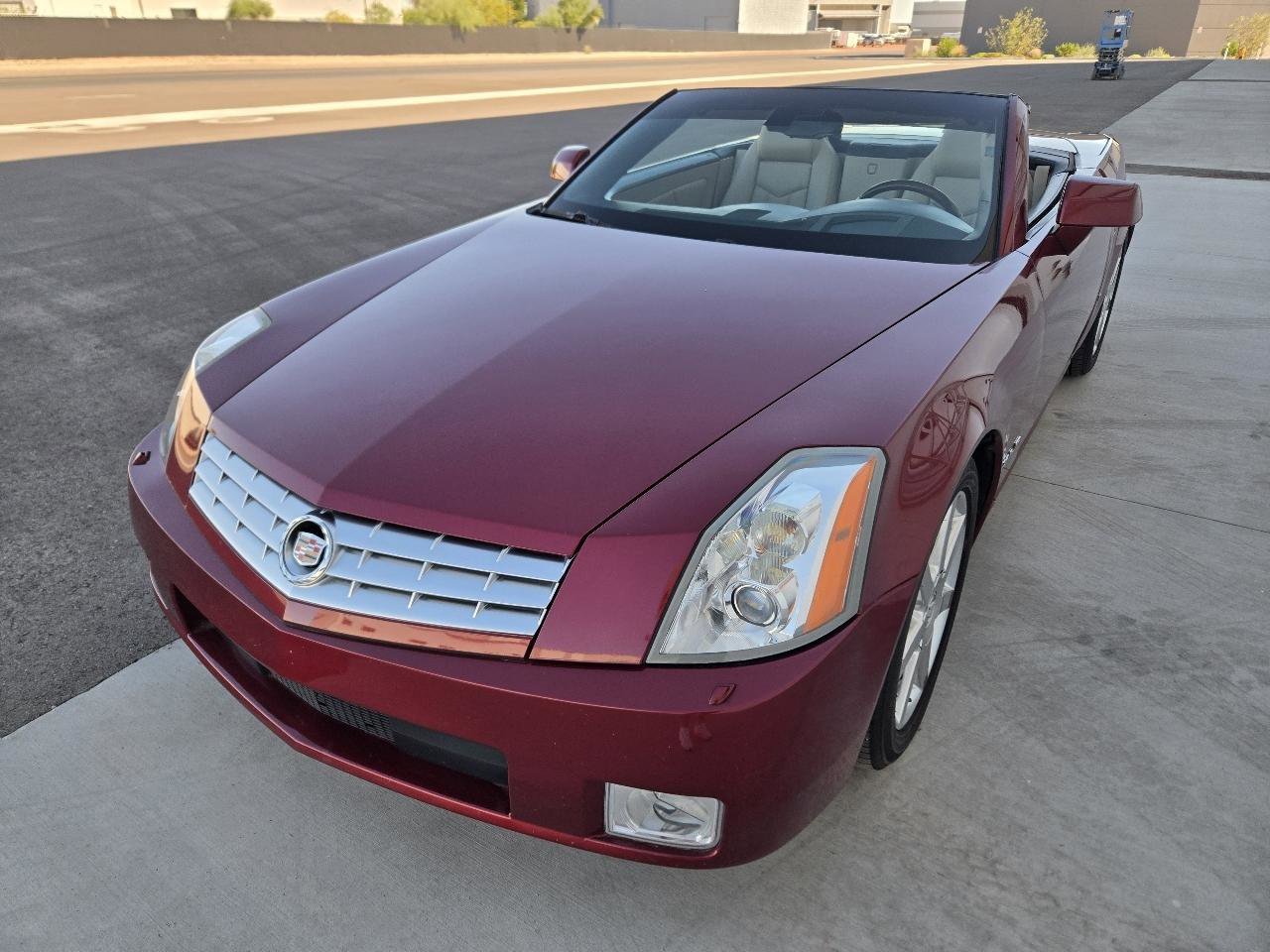 Used 2006 Cadillac XLR image 7
