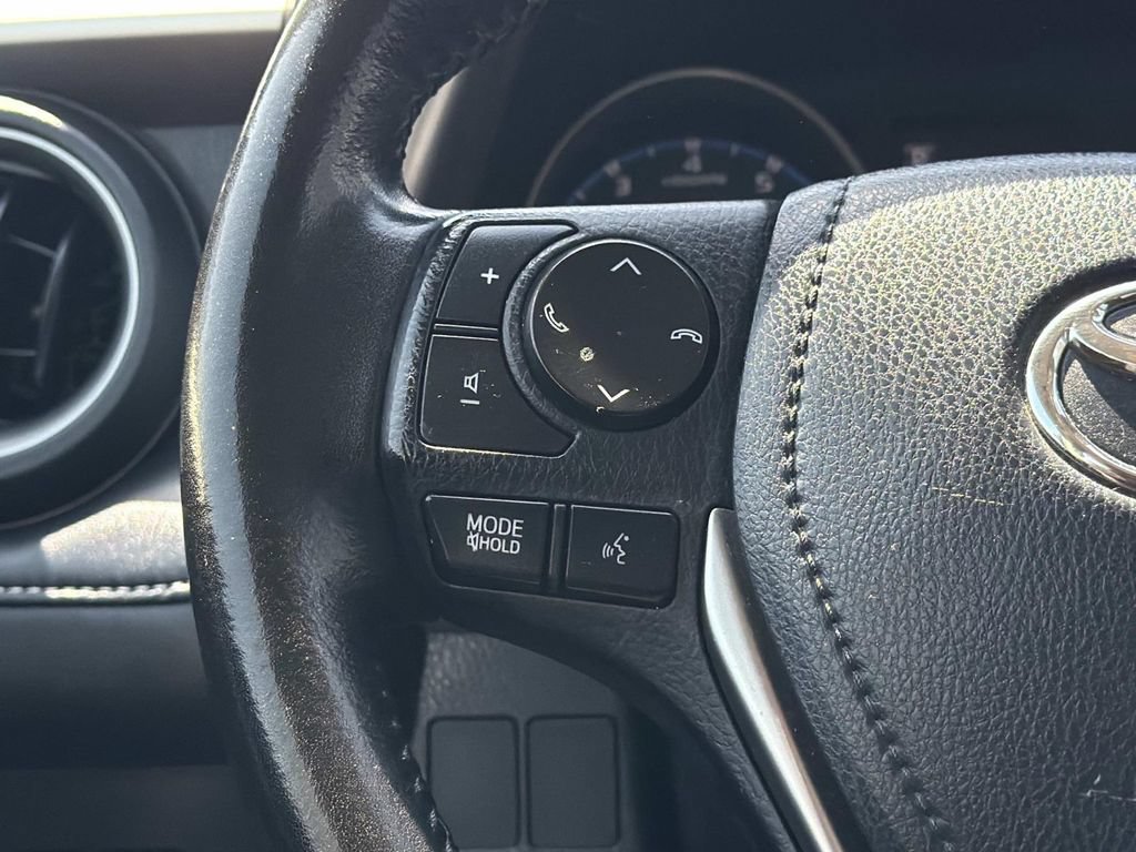 Used 2017 Toyota RAV4 XLE w/ Carpet Mat Package FWD image 10