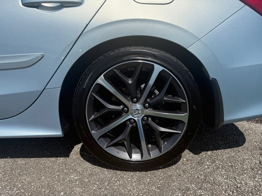 Used 2023 Honda Civic Touring image 15