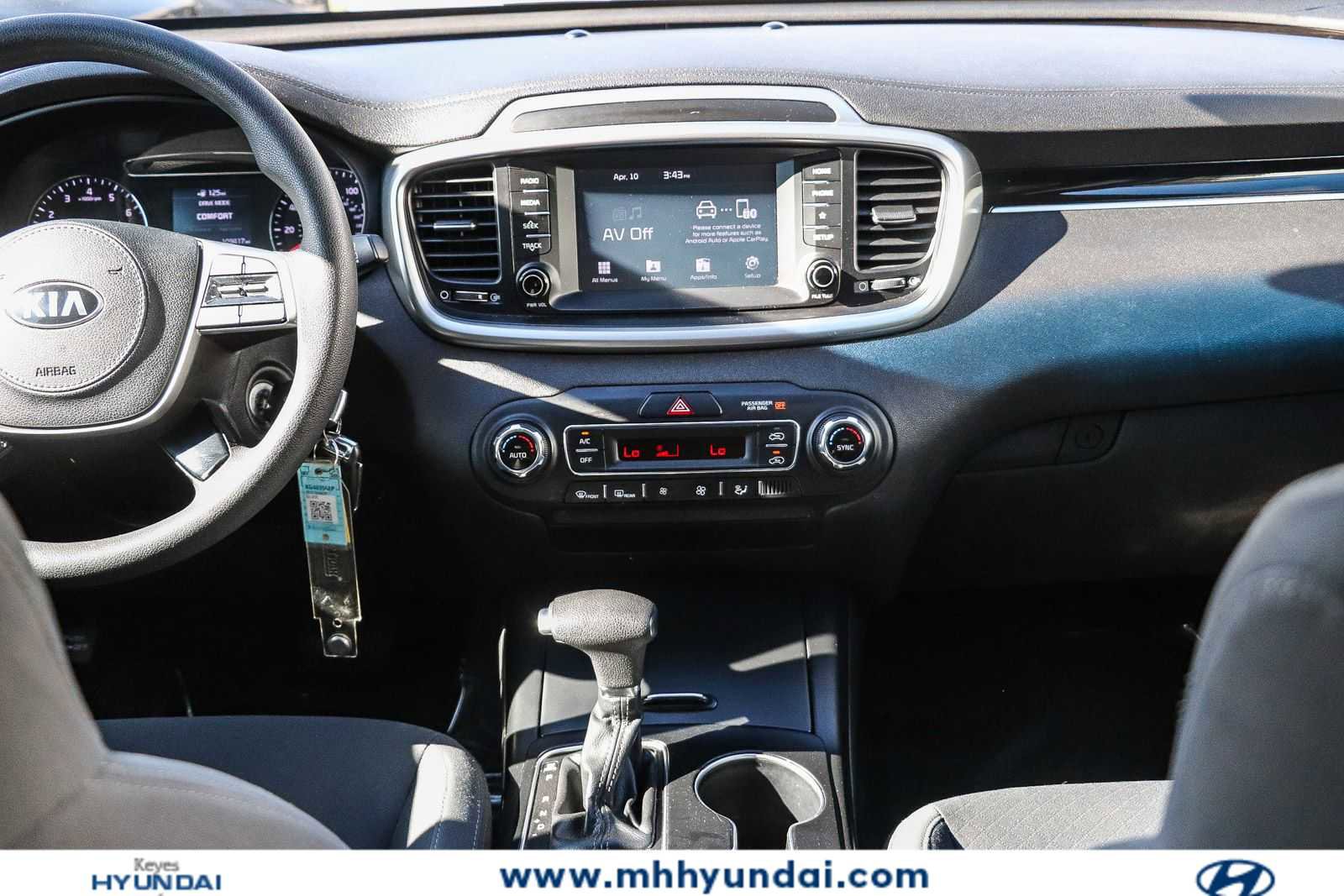 Used 2019 Kia Sorento LX FWD image 13