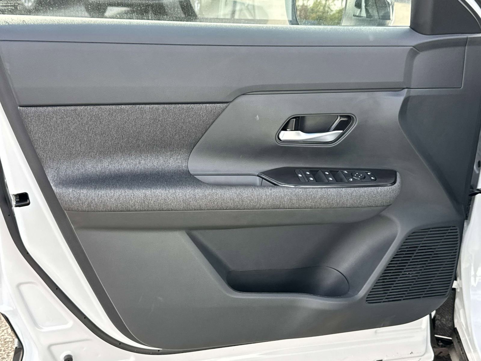 New 2026 Nissan Kicks SV w/ SV Premium Package image 23