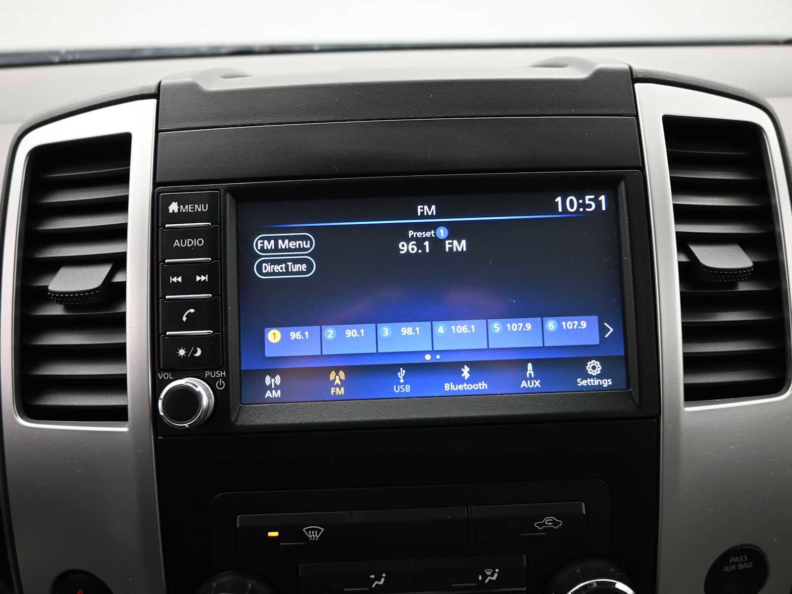 Used 2019 Nissan Frontier SV image 29