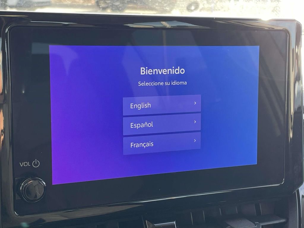 Used 2023 Toyota Corolla LE image 17