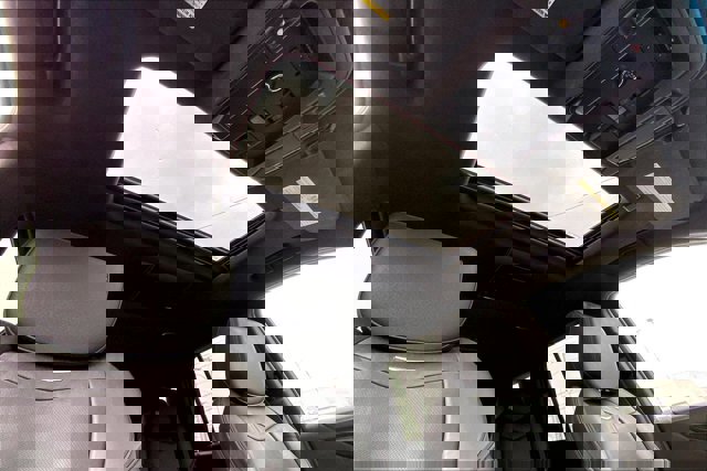 Used 2016 Cadillac Escalade Platinum image 21