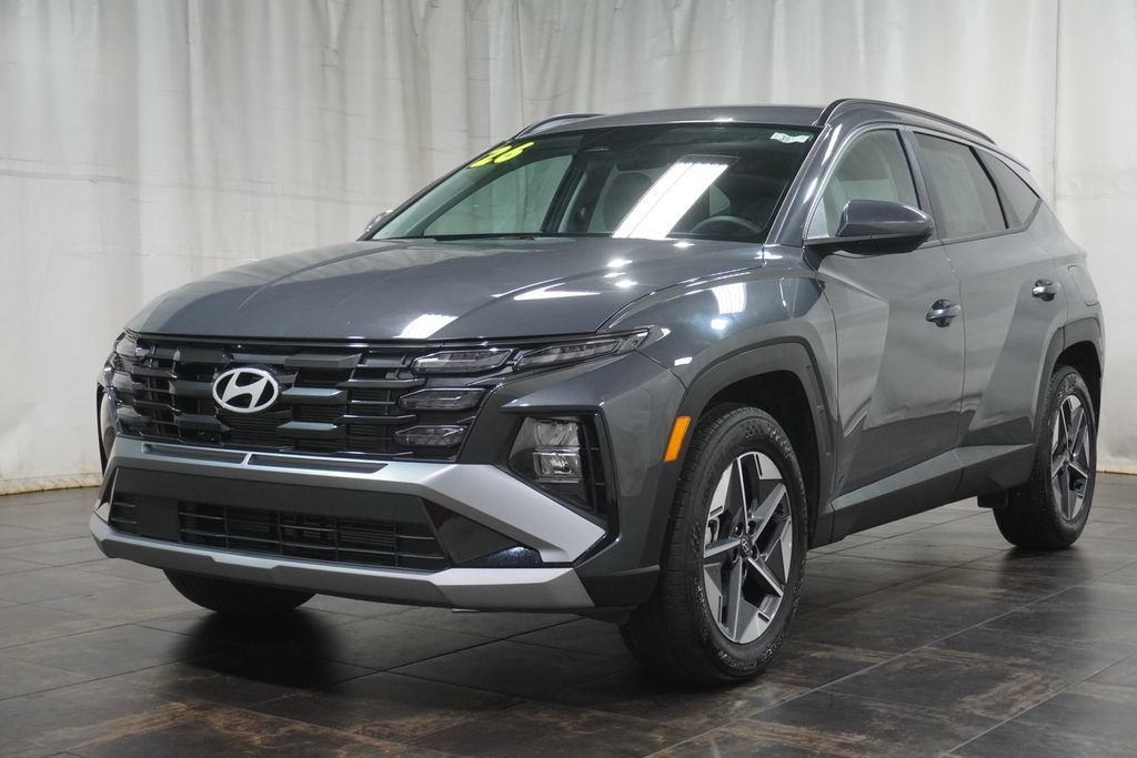 Certified 2026 Hyundai Tucson SEL Plus AWD/4WD image 2