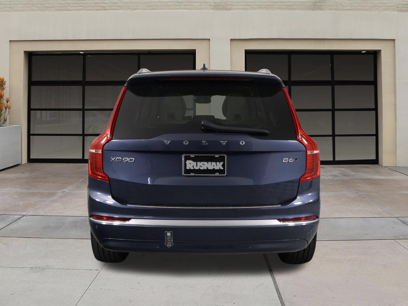 Certified 2023 Volvo XC90 B6 Plus w/ Protection Package Premier AWD/4WD image 5