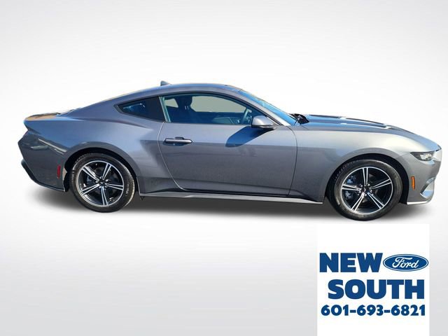 Used 2025 Ford Mustang Coupe image 6