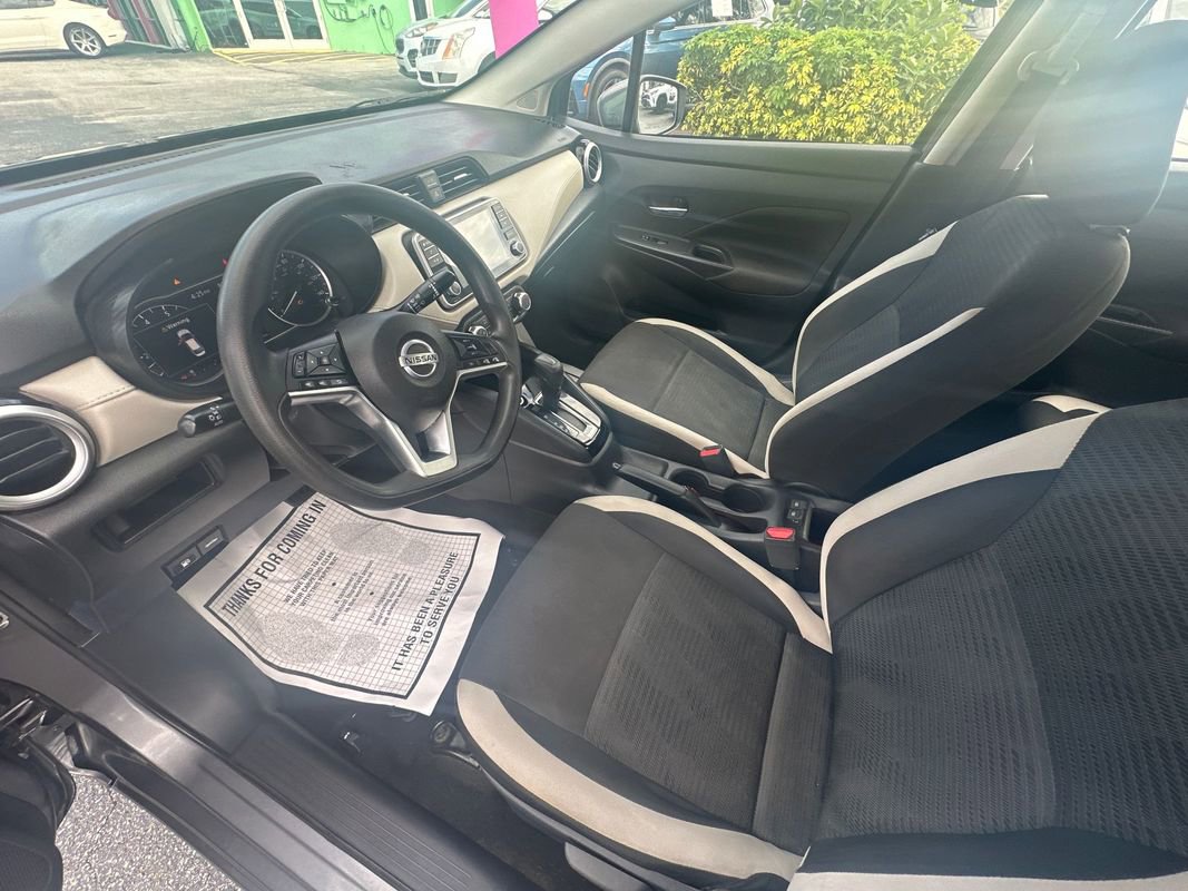 Used 2022 Nissan Versa SV image 10