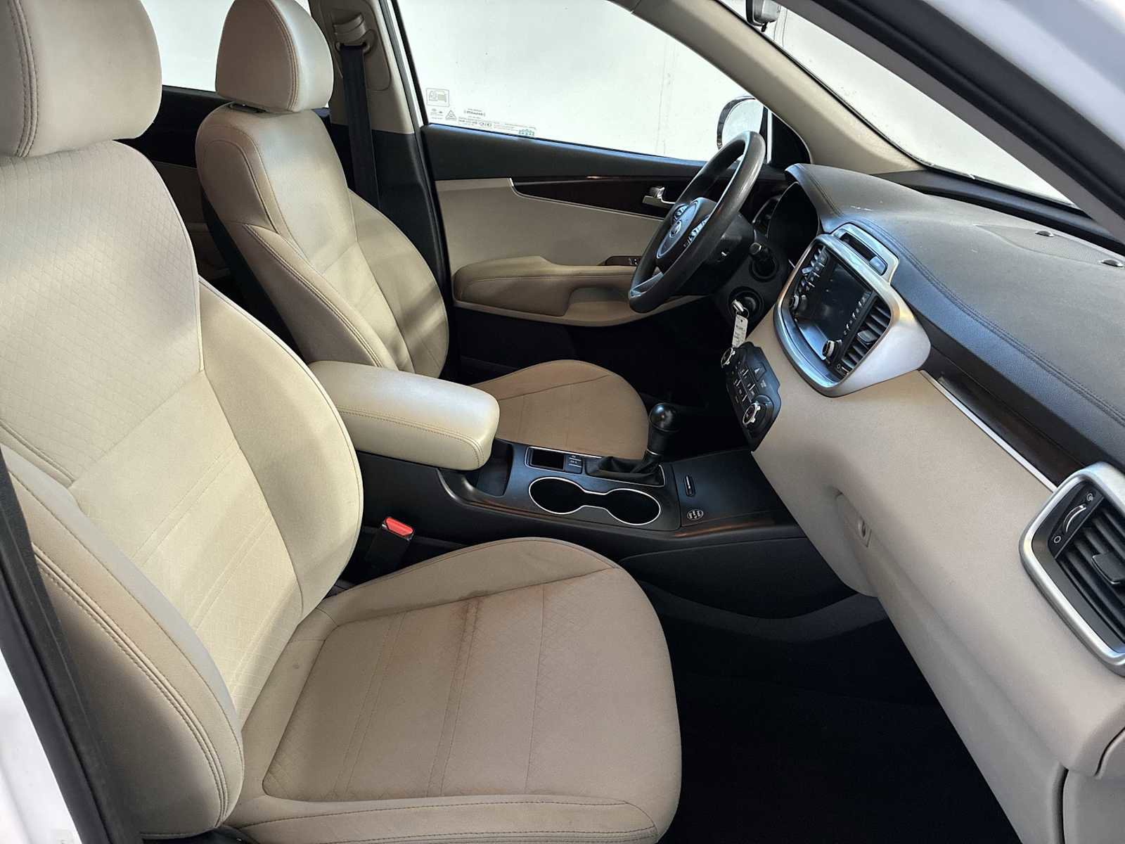 Used 2018 Kia Sorento LX image 25