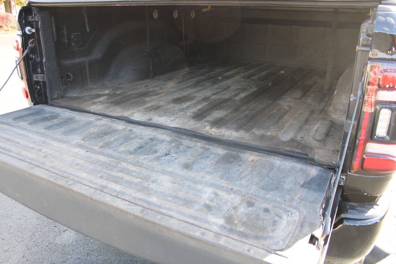 Used 2020 RAM 2500 Laramie w/ Night Edition AWD/4WD image 13
