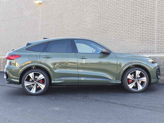 New 2025 Audi SQ5 Prestige image 31