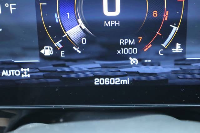 Used 2025 Chevrolet Tahoe Z71 w/ Z71 Off-Road Package AWD/4WD image 11