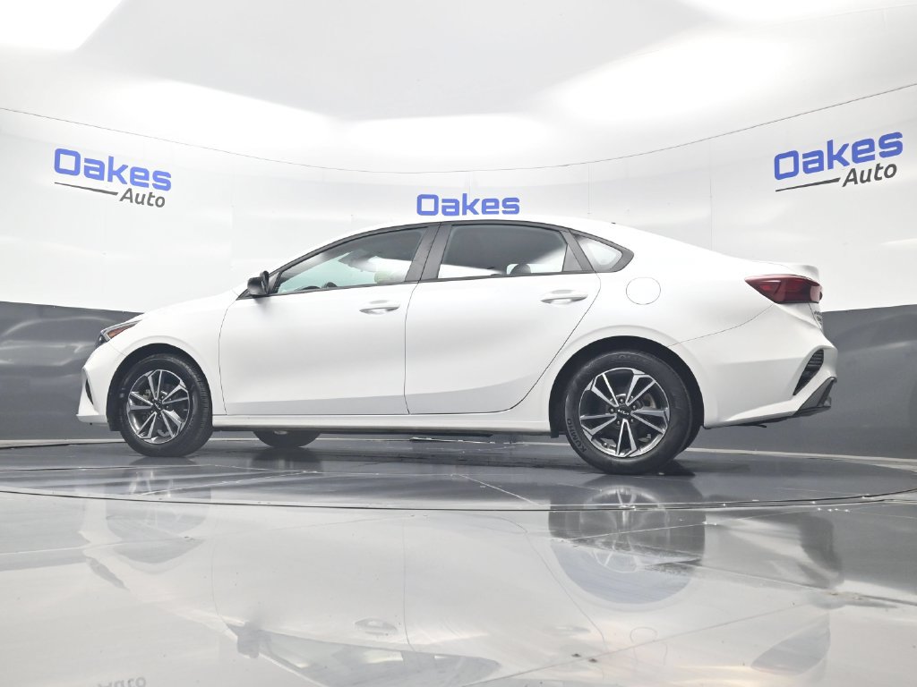 Certified 2023 Kia Forte LXS w/ LXS Technology Package FWD image 37