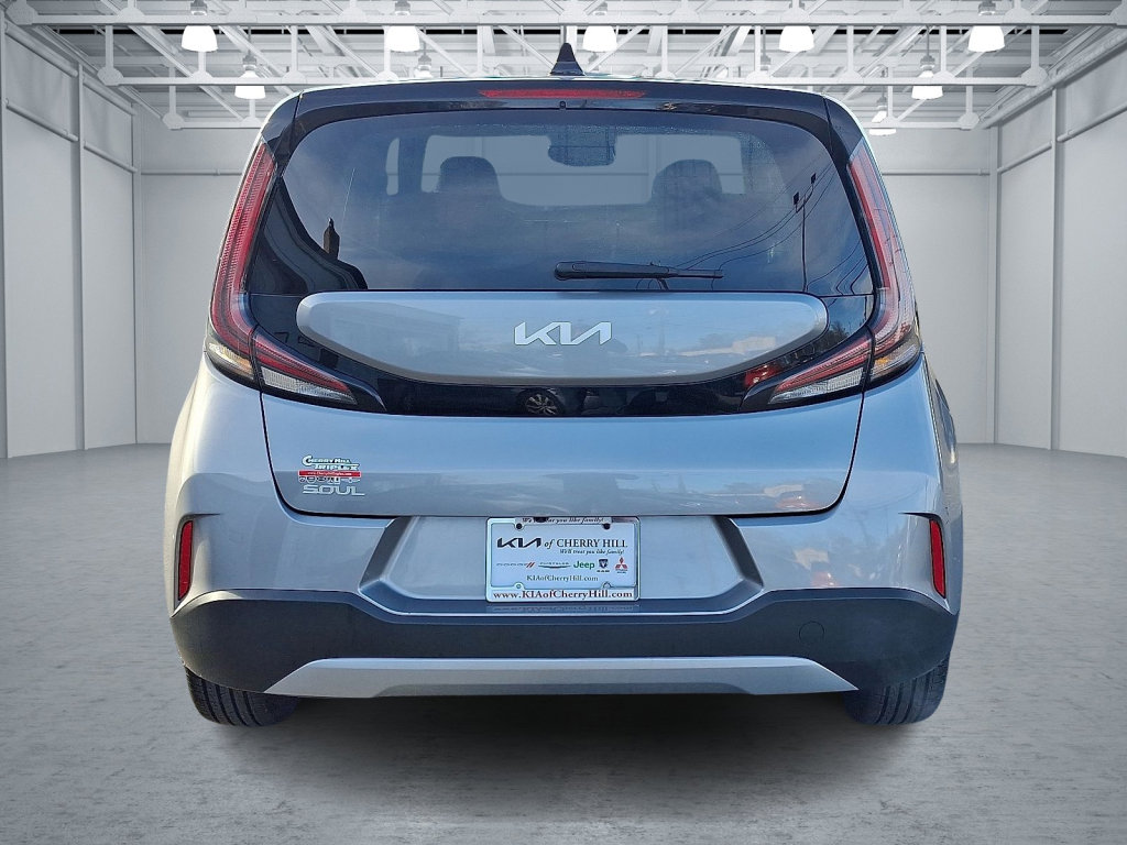 Used 2023 Kia Soul S image 4