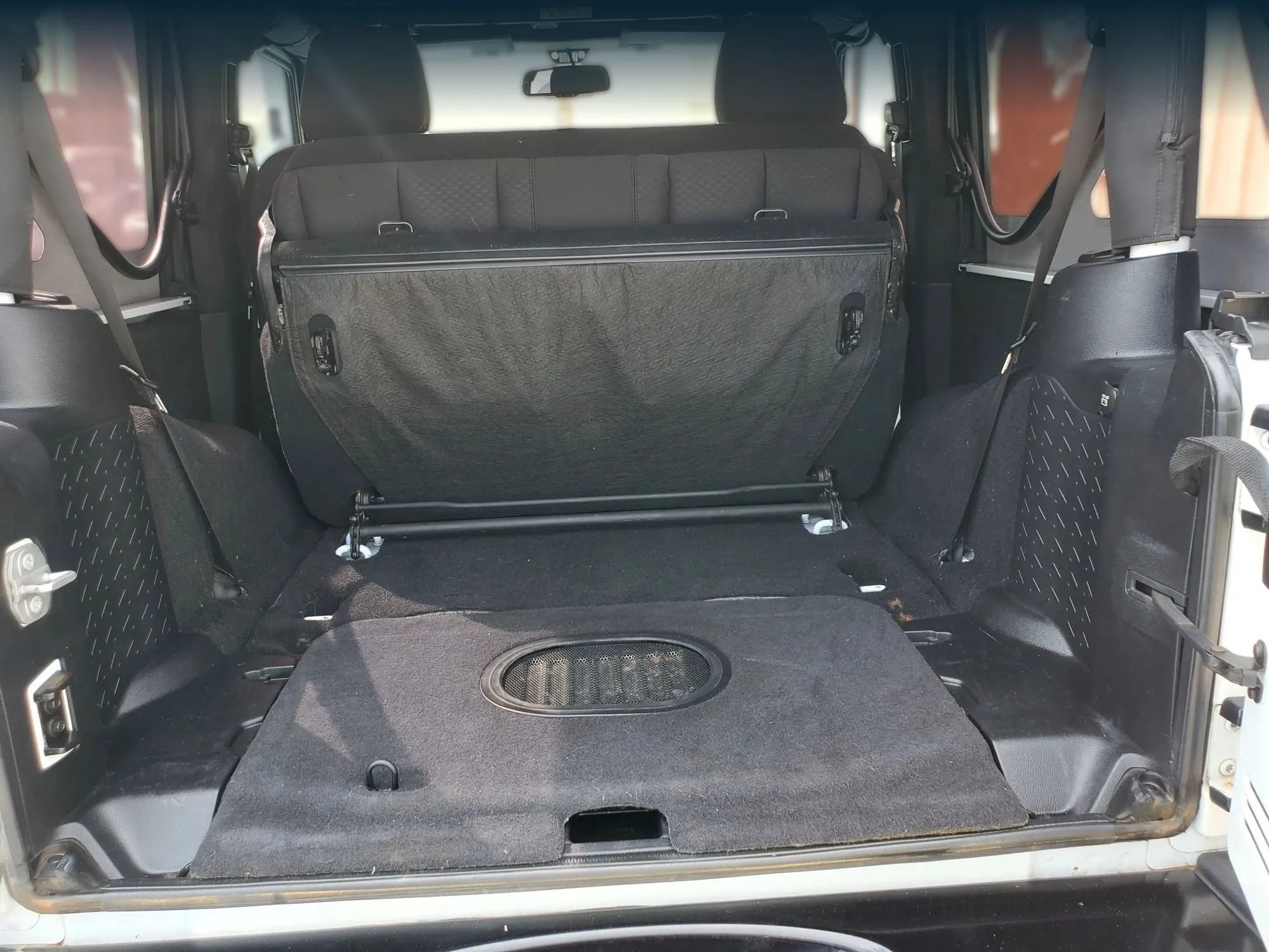 Used 2015 Jeep Wrangler Sport AWD/4WD image 40