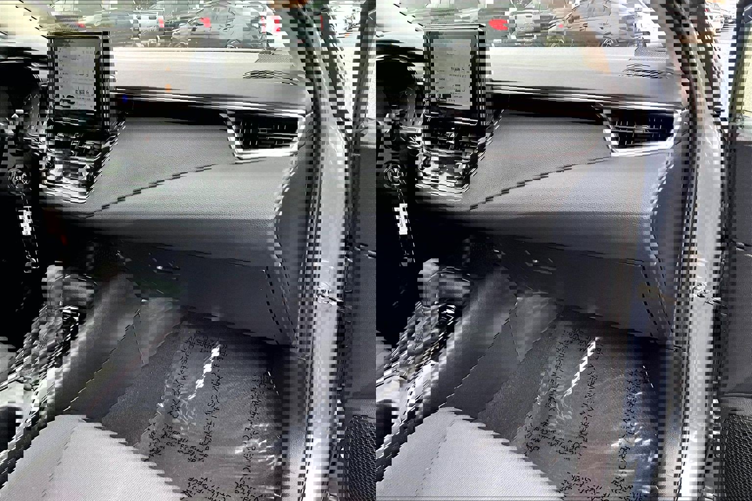 Used 2024 Toyota Corolla LE image 15