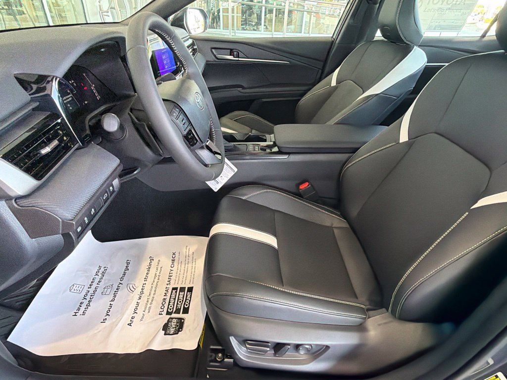 Certified 2026 Toyota Camry SE FWD image 21