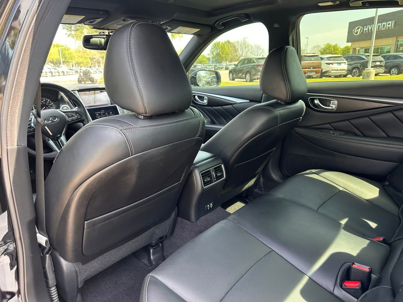 Used 2023 INFINITI Q50 Sensory image 14