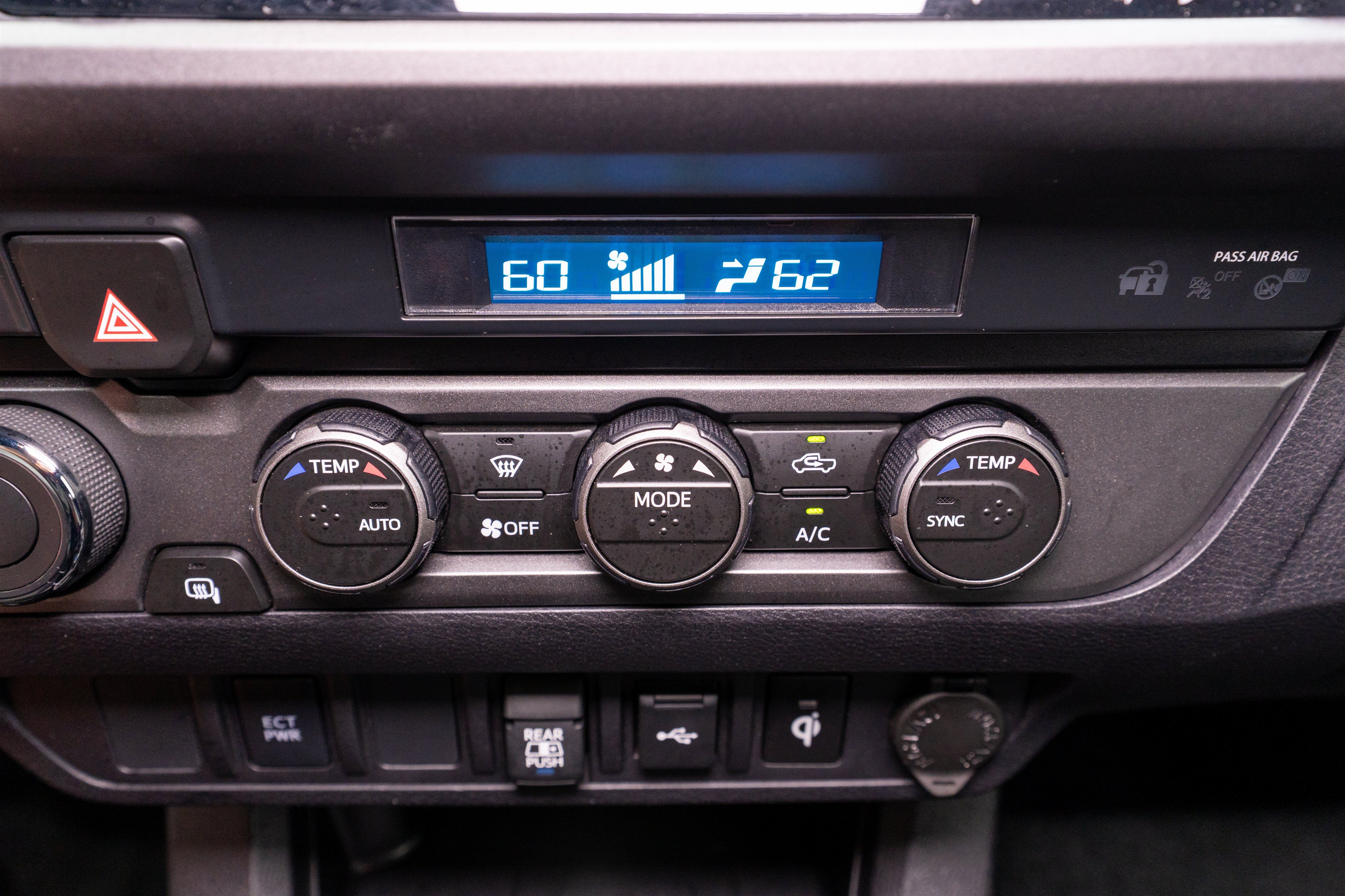 Used 2023 Toyota Tacoma TRD Sport AWD/4WD image 22