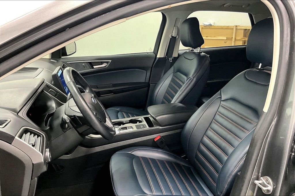 Used 2023 Ford Edge SEL w/ Sport Appearance Package AWD/4WD image 34