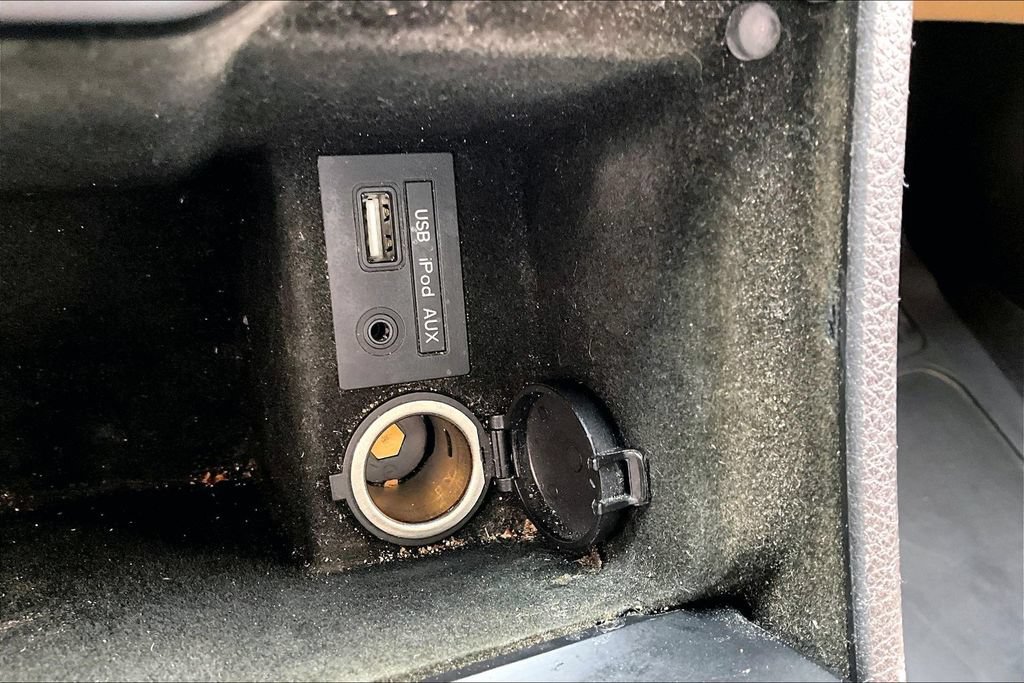 Used 2015 Hyundai Azera FWD image 32