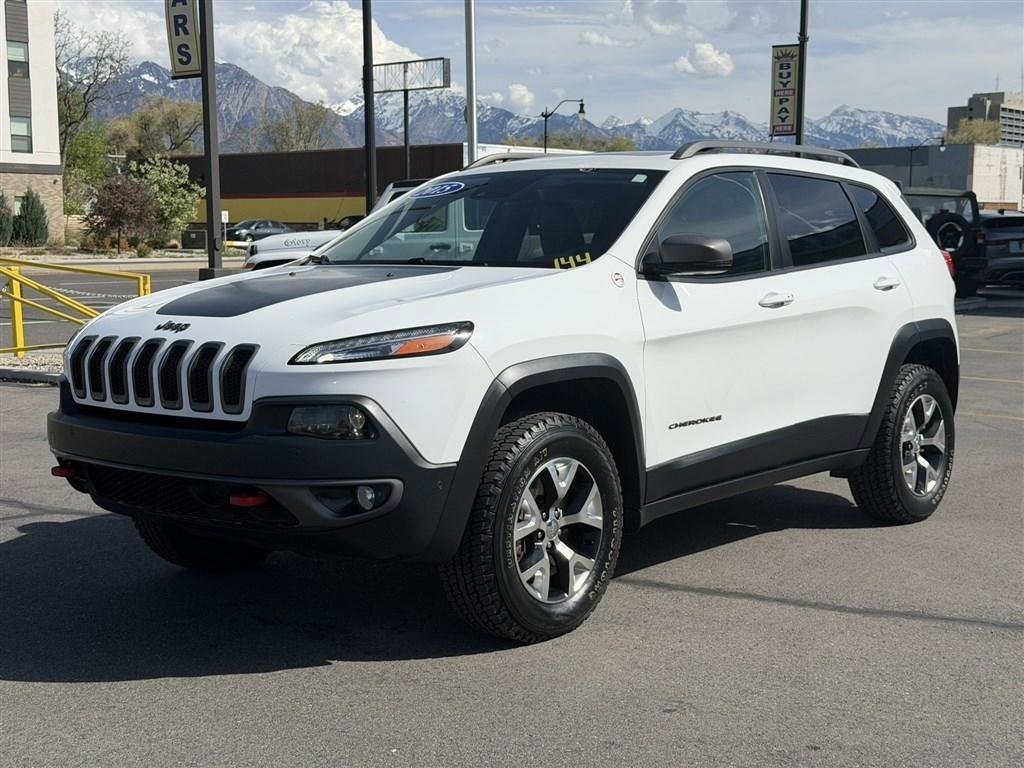 Used 2015 Jeep Cherokee Trailhawk w/ Comfort/Convenience Group image 3
