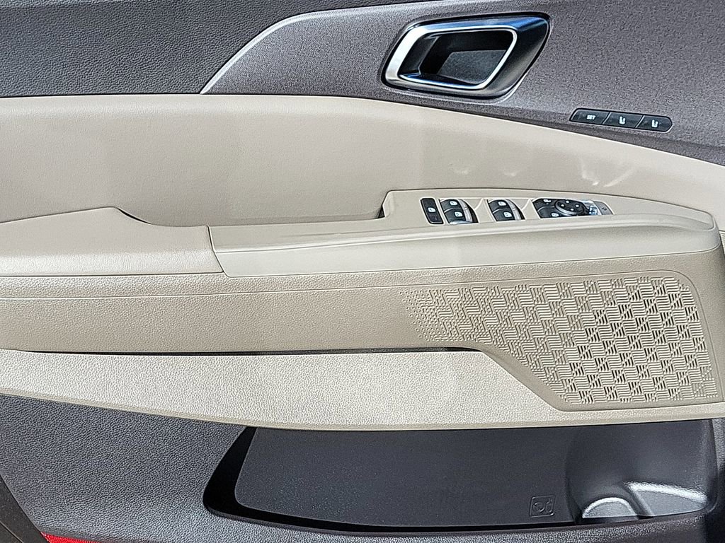 New 2026 Kia Carnival EX FWD image 6