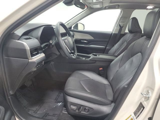 Certified 2024 Toyota Grand Highlander Limited image 22
