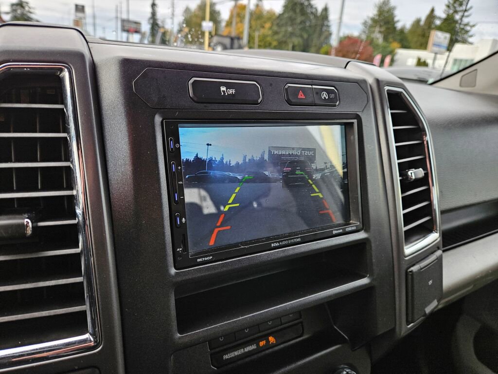 Used 2015 Ford F150 XLT image 21