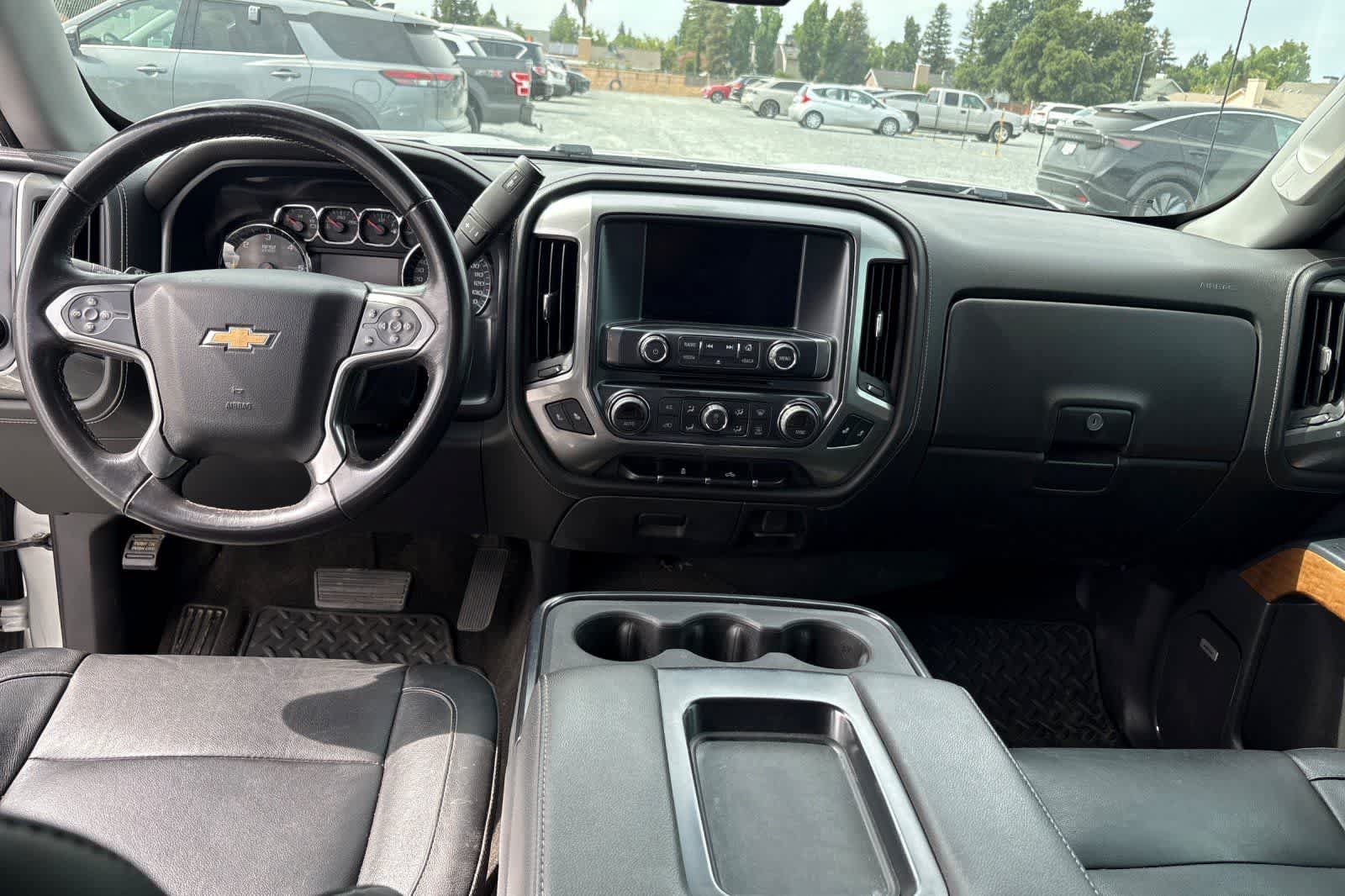 Used 2018 Chevrolet Silverado 1500 LTZ w/ Sport Package AWD/4WD image 4