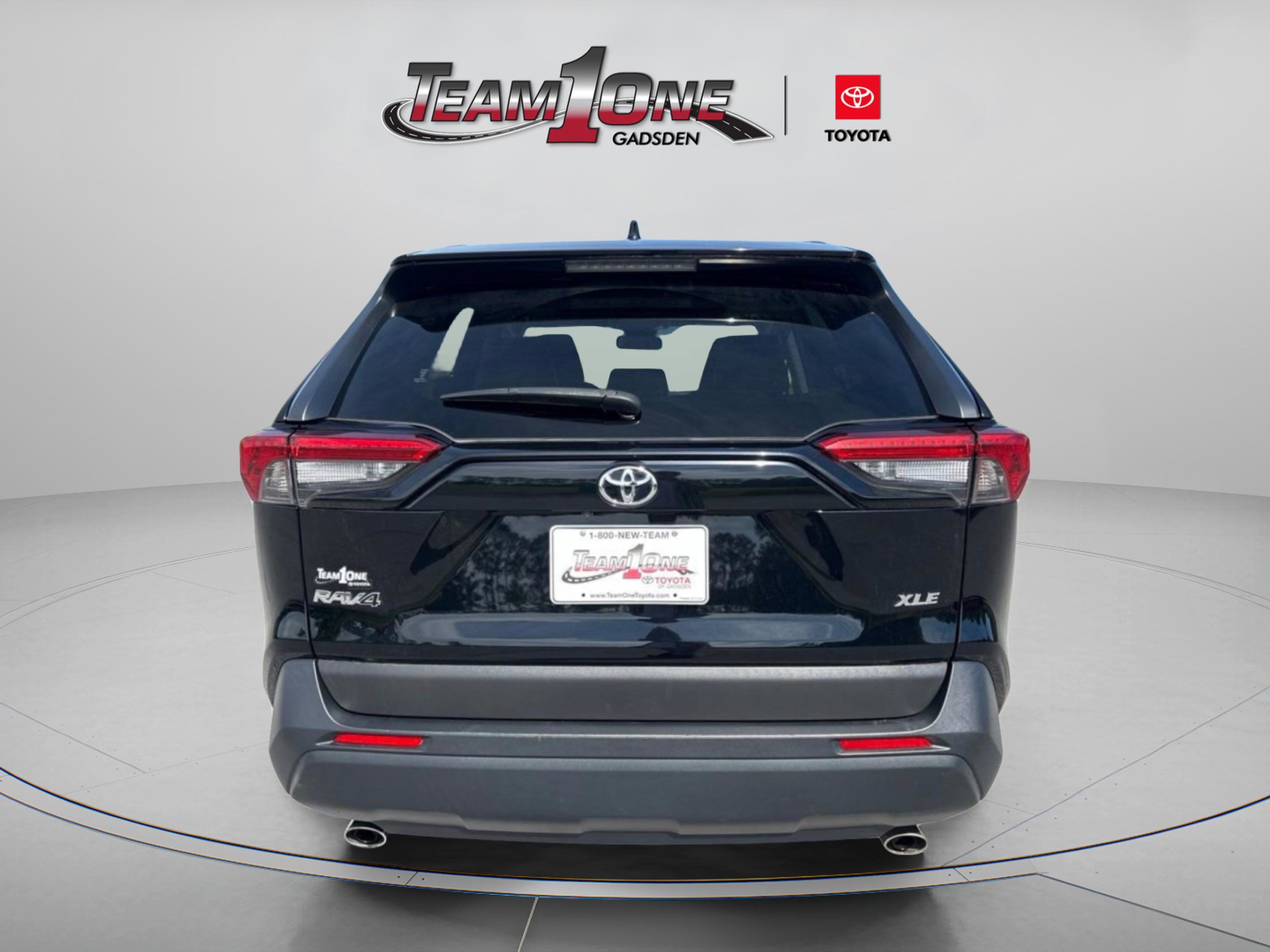 Used 2023 Toyota RAV4 XLE Premium FWD image 11