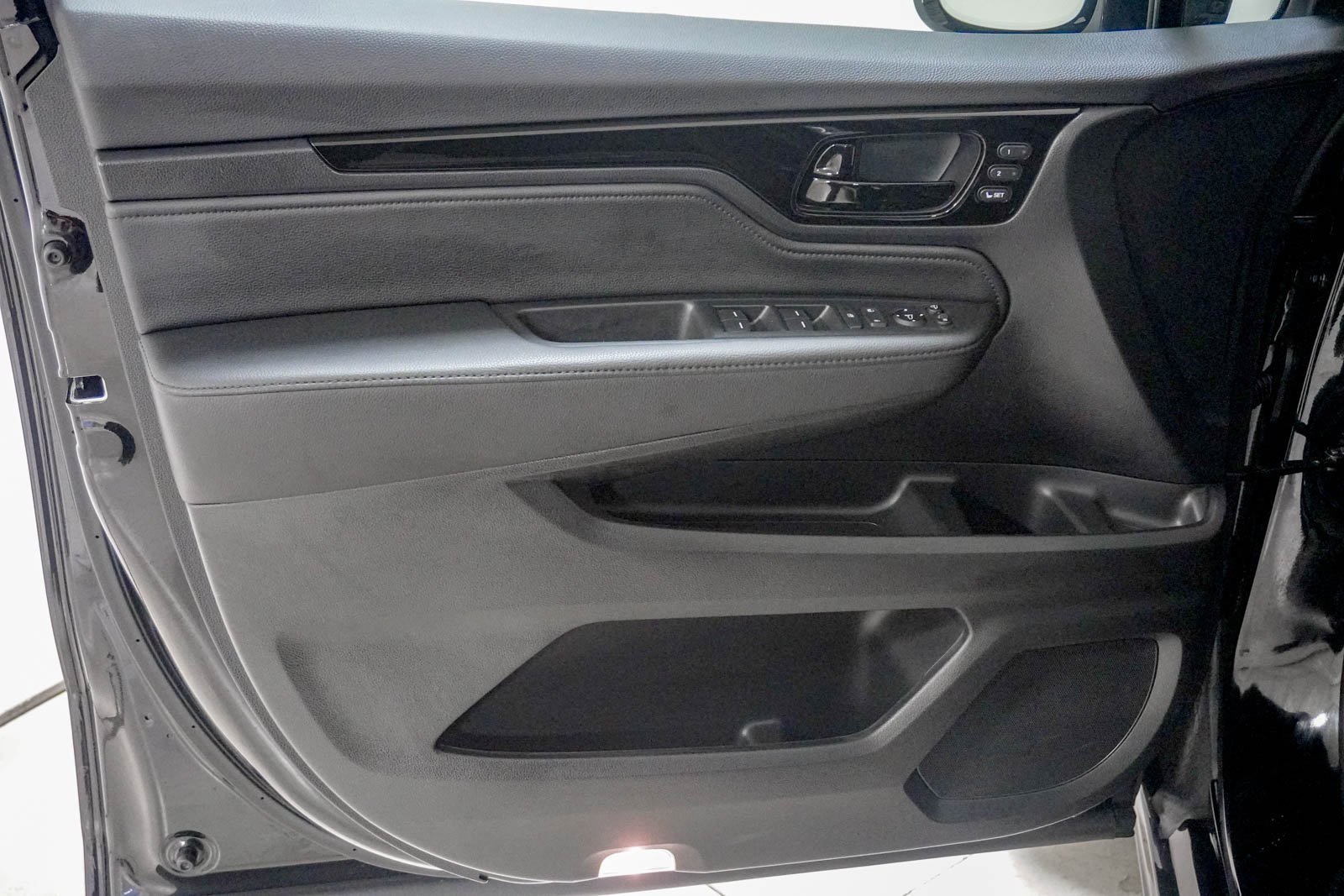 Certified 2026 Honda Odyssey Elite image 18