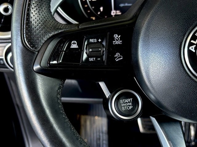 Used 2022 Alfa Romeo Stelvio Sprint image 22