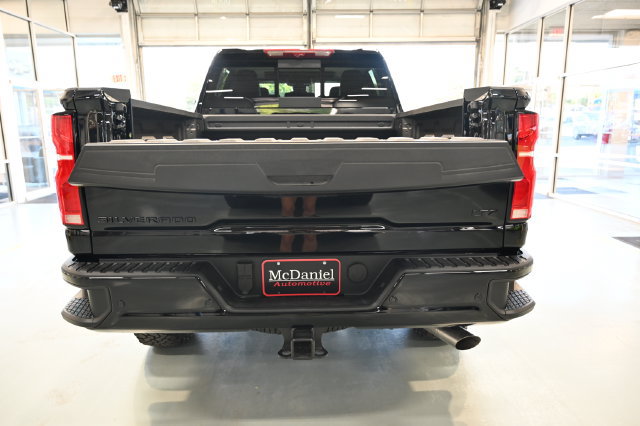 New 2026 Chevrolet Silverado 3500 LTZ w/ LTZ Plus Package AWD/4WD image 7