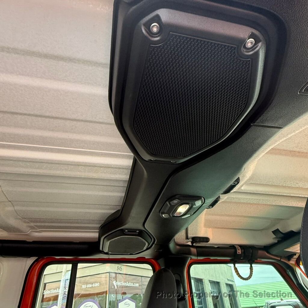 Used 2018 Jeep Wrangler Unlimited Sport AWD/4WD image 38