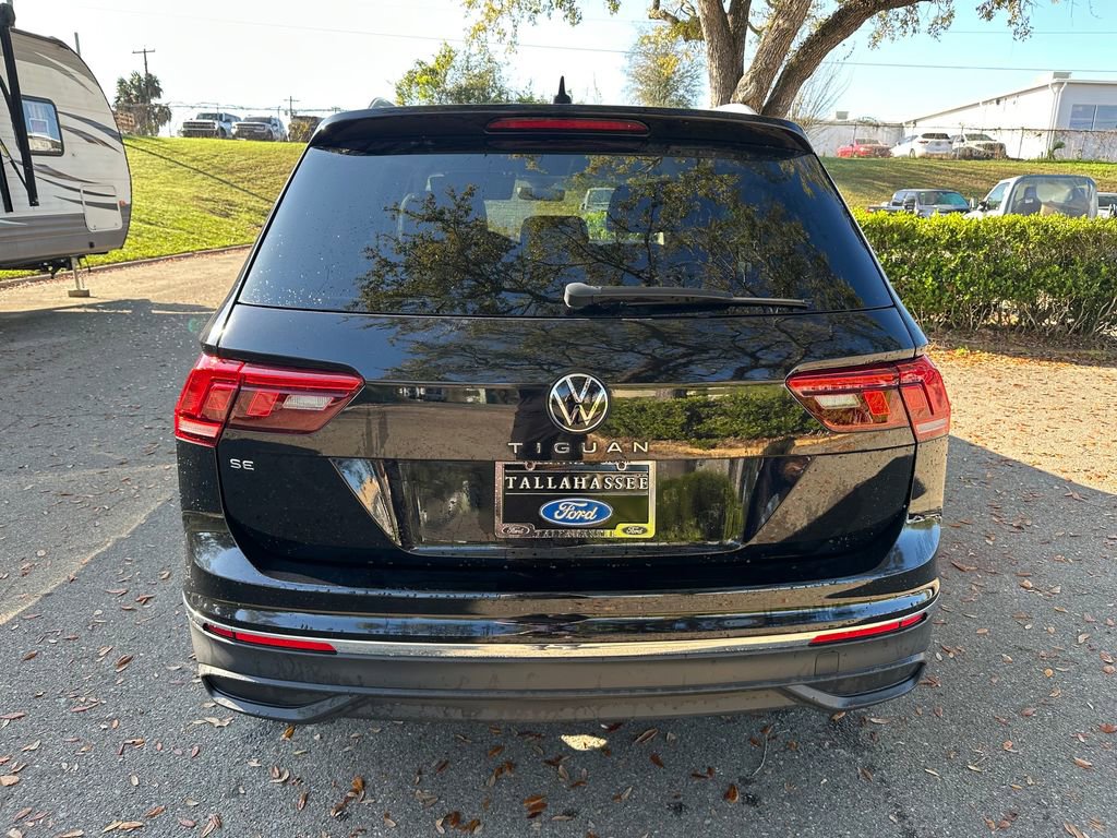 Used 2023 Volkswagen Tiguan SE image 14