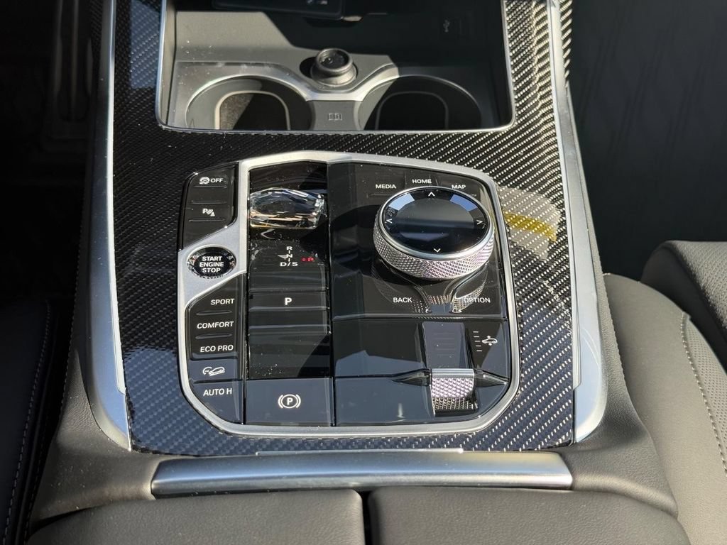 New 2027 BMW X7 M60i AWD/4WD image 10