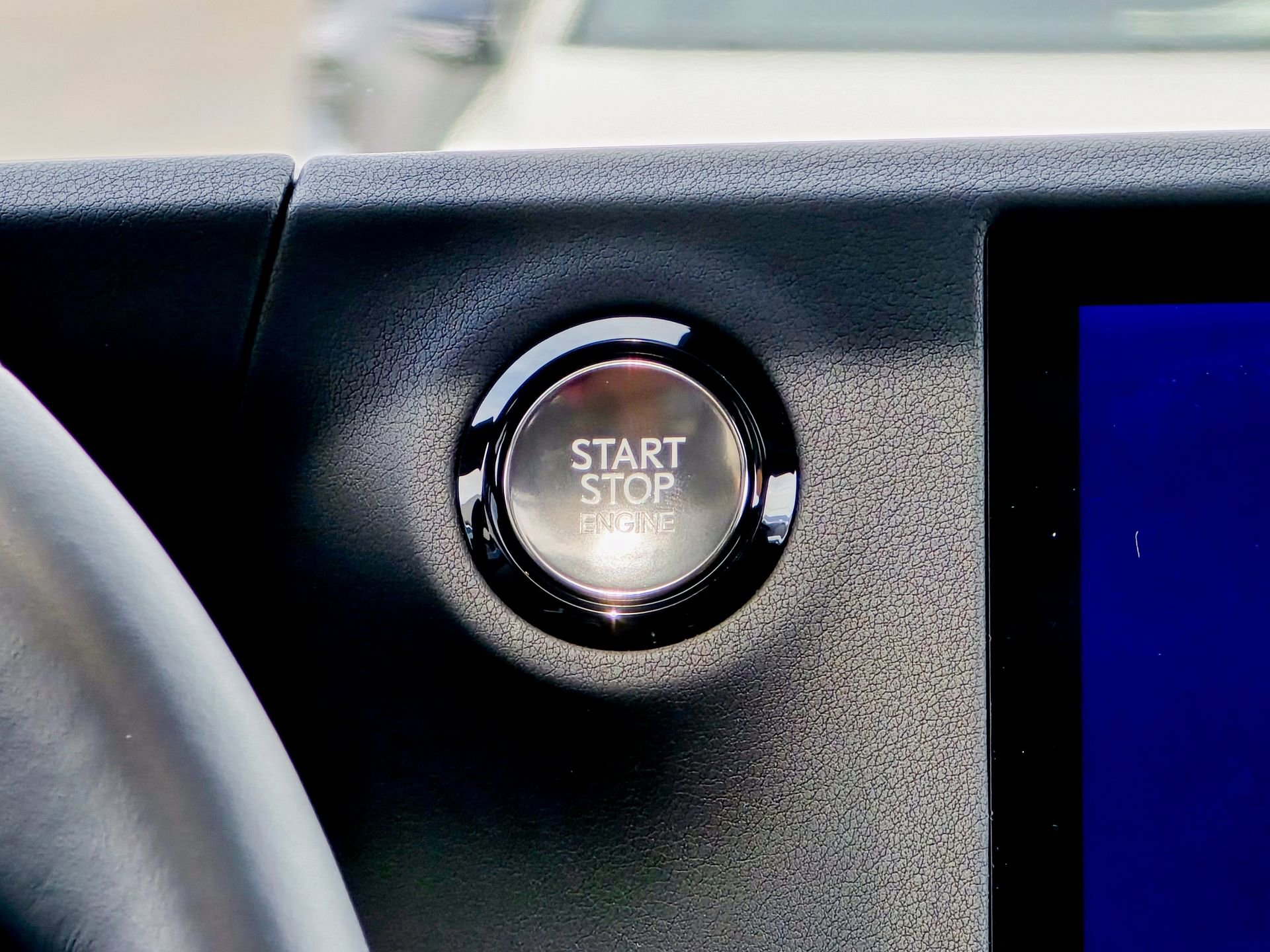 Used 2026 Lexus GX 550 w/ Accessory Package (2T) image 35